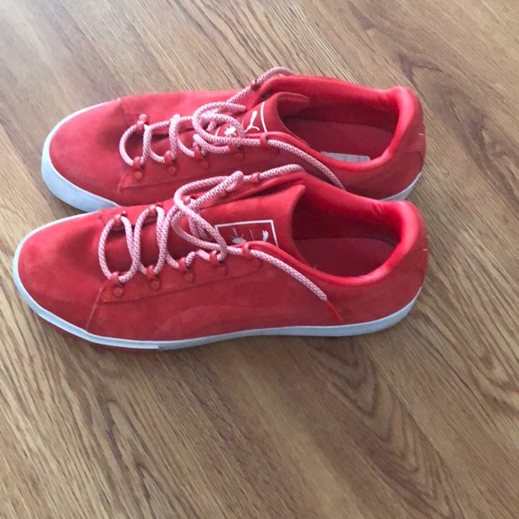 Puma - Picture 2 of 4